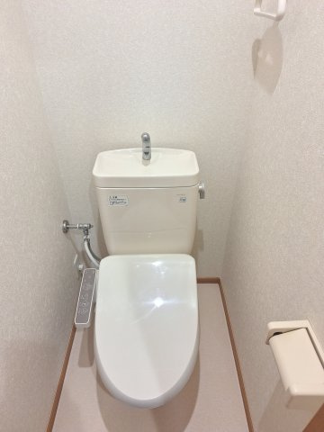 Ｃａｓａ　ｄｅ　Ｃｅｒｅｚａ（カサデセレサ）のトイレ|温水洗浄便座