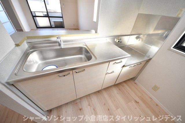 ディアス曽根　Ｂ棟のキッチン