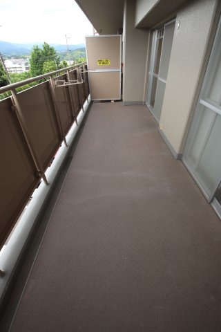 【バルコニー】 | メゾンドールウイングヒルズ4番館
