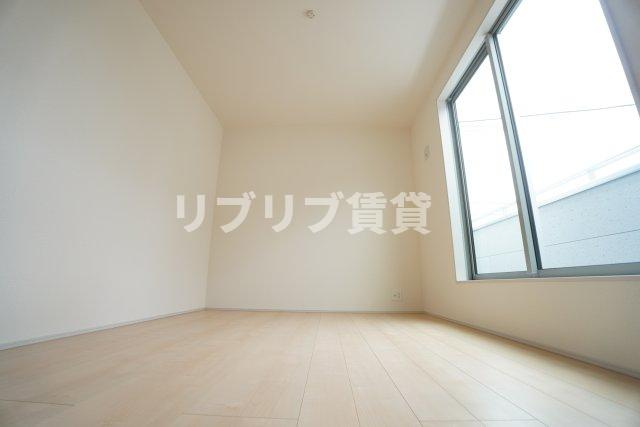 マイホームネクスト中央区寒川町Ⅱの洋室