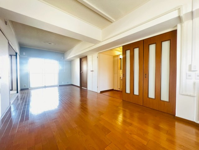 朝霧住宅の居間・リビング