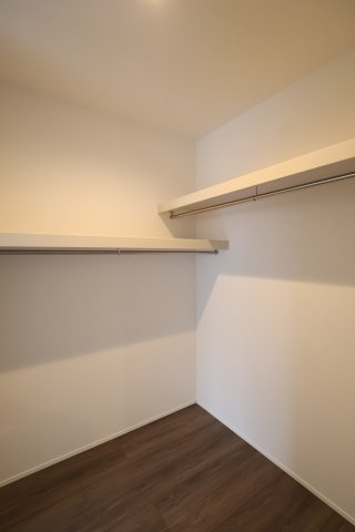 《仲介手数料無料》越谷市弥栄町４丁目1-137新築一戸建てグラファーレの収納
