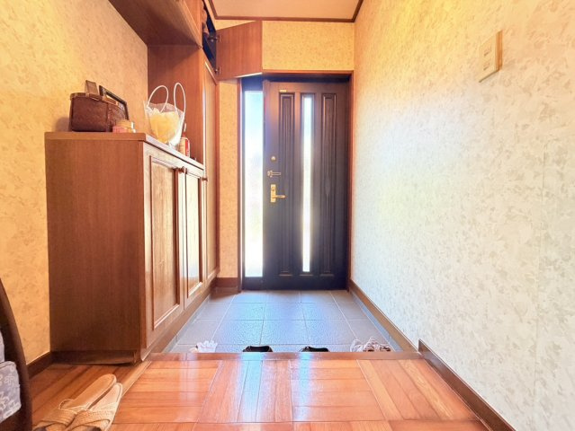 【駅チカ９分！】笠間市下郷中古物件の玄関