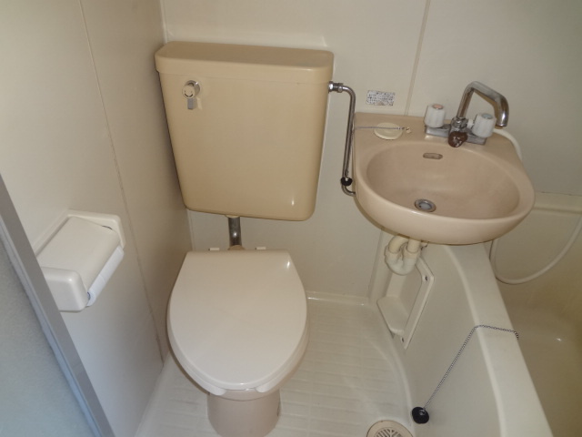 師岡パレスのトイレ|他のお部屋の参考写真となります。
