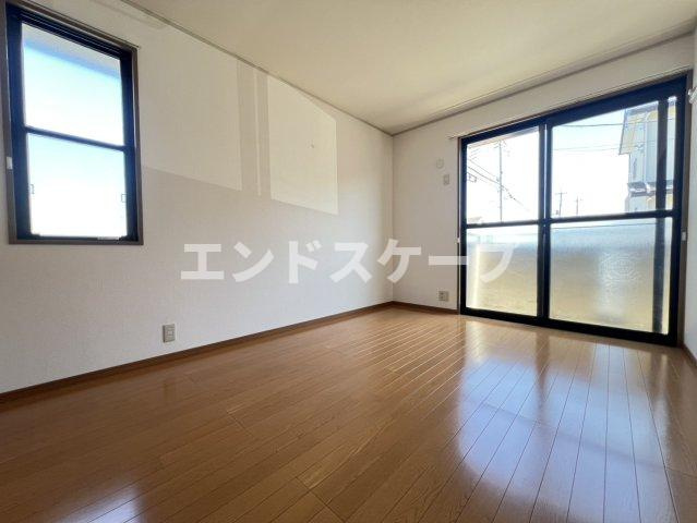 プリムローズ三本木　A 101号室の洋室
