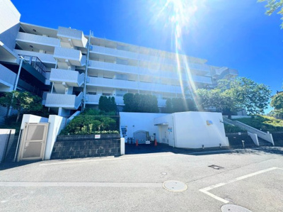 【外観】 | リステージ三ッ池公園 | ◆住宅ローンのご相談や周辺環境のご案内も含め、ローンに詳しい、地元に詳しいスタッフがお出迎えさせていただきます。お気軽にご相談ください。