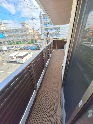 ＮＥＳＴＧＲＯＶＥのバルコニー