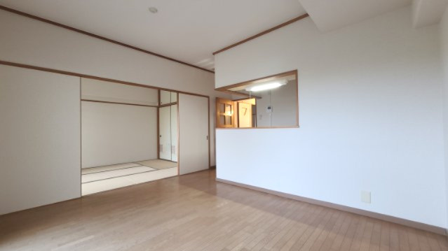 シティハイツ鈴蘭台の居間・リビング|同タイプ別部屋参考写真☆神戸市北区　シティハイツ鈴蘭台☆