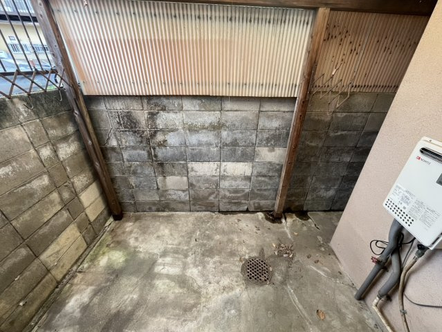 京都市伏見区桃山長岡越中東町の一戸建ての庭