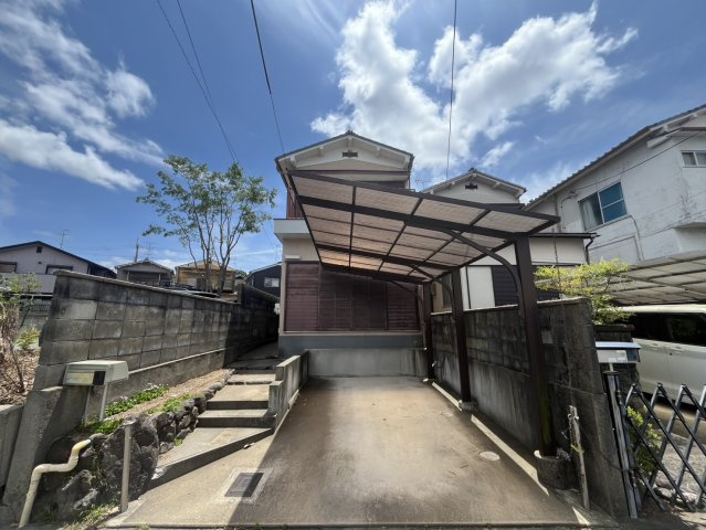 京都市伏見区桃山長岡越中東町の一戸建て