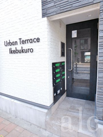 urban terrace 池袋 (アーバンテラス池袋)のエントランス