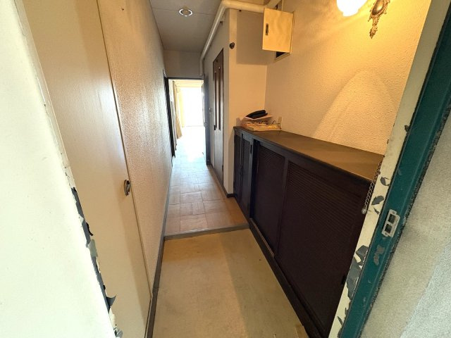 【玄関】 | （商談中）花の友ハイツ