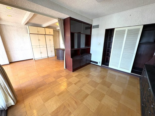 【居間・リビング】 | （商談中）花の友ハイツ