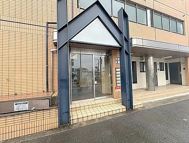 大阪市東淀川区東淡路３丁目　一棟レジのエントランス