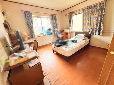 【寝室】 | 新潟県長岡市中瀬1丁目　二世帯住宅　