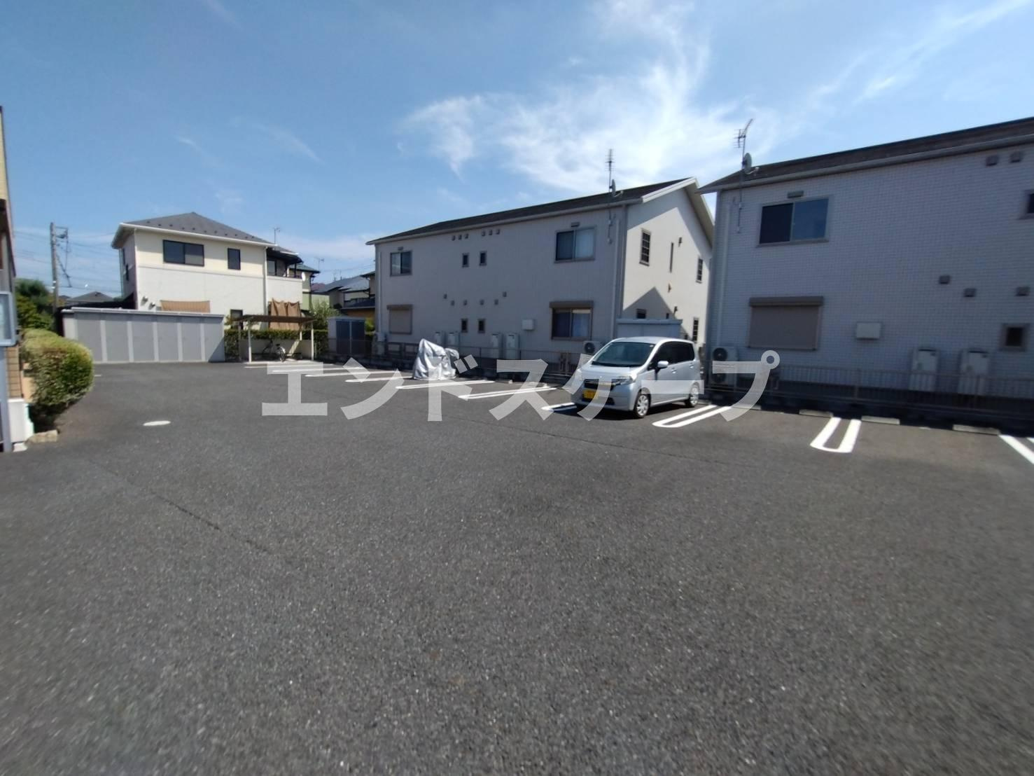 ドルチェ15の駐車場|高崎、前橋のお部屋探しはエンドスケープまで！お客様の理想お聞かせ下さい♪