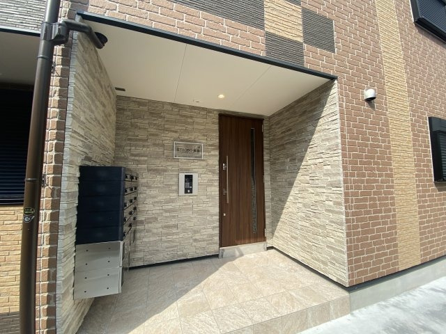 ETSUBO長後のエントランス
