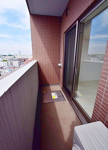 アイルイムーブル弘明寺のバルコニー