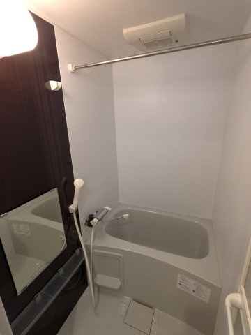 ハーモニーテラス北原町の浴室|クローゼット