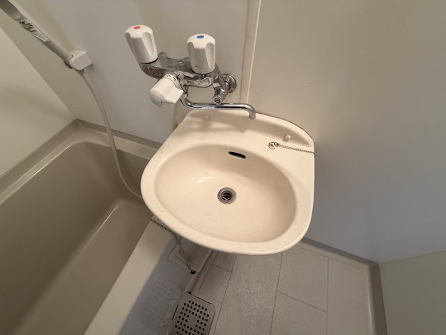 市隆ハイツ武庫之荘の洗面所