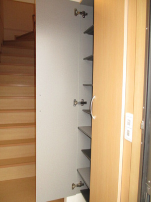 【玄関】 | パステロ | しゅーずぼっくう