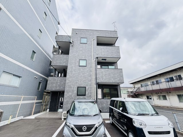 エレガンシア二日市西の駐車場|別号室タイプ