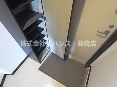 【玄関】 | WEST COURT SOGA（ウエストコートソガ）