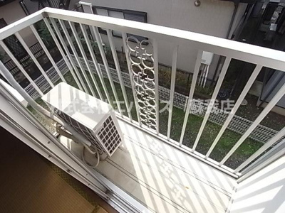 【バルコニー】 | メゾン・アイランドA | 陽当たり良好なバルコニーです