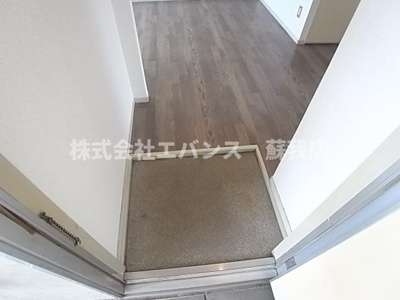 【玄関】 | メゾン・アイランドA | シンプルで使いやすい玄関です