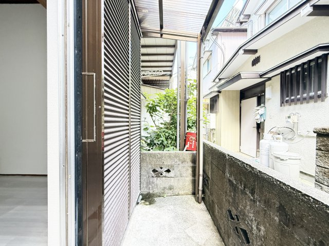 一宮西町貸家の庭