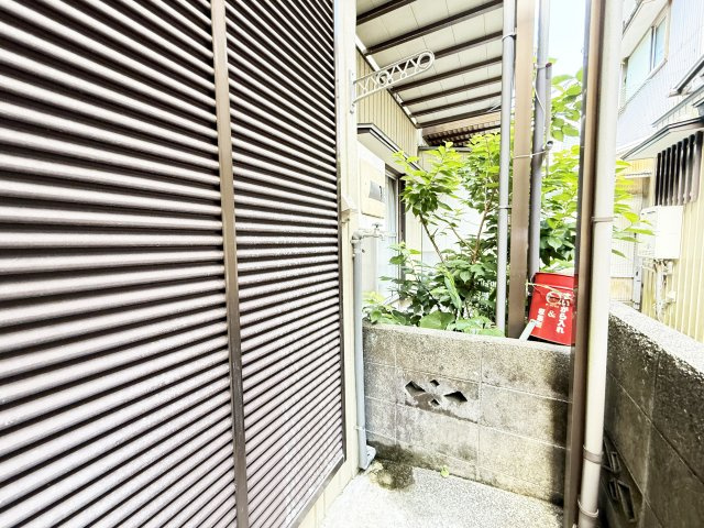 一宮西町貸家の庭