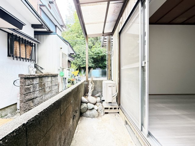 一宮西町貸家の庭