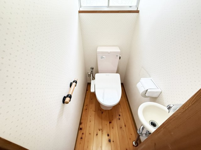 一宮西町貸家のトイレ