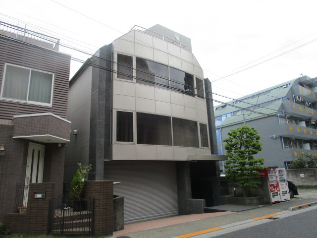 文京区小石川５丁目のビル