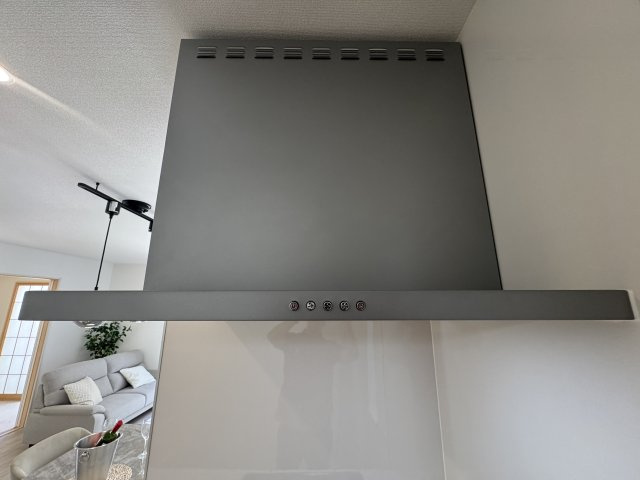 うるま市江洲（全10棟）E号棟のキッチン|E号棟　お手入れしやすい換気扇♪