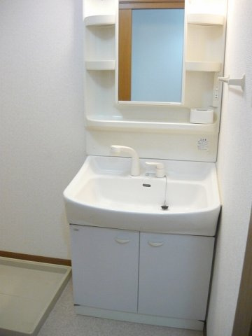パルク　プロムナードの洗面所|明るい洗面所です