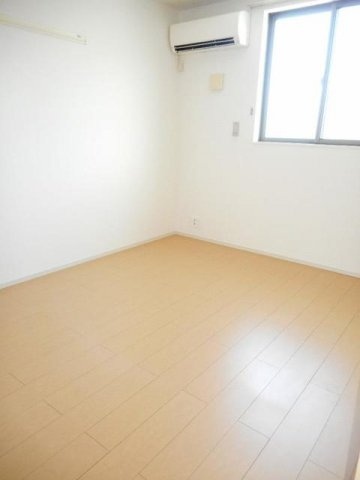 ＥＡＳＴ・ＳＩＤＥ　弐番館の内装