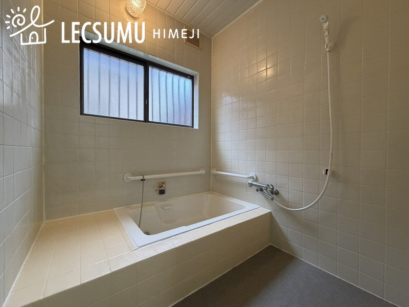 姫路市網干市高田／中古戸建の浴室