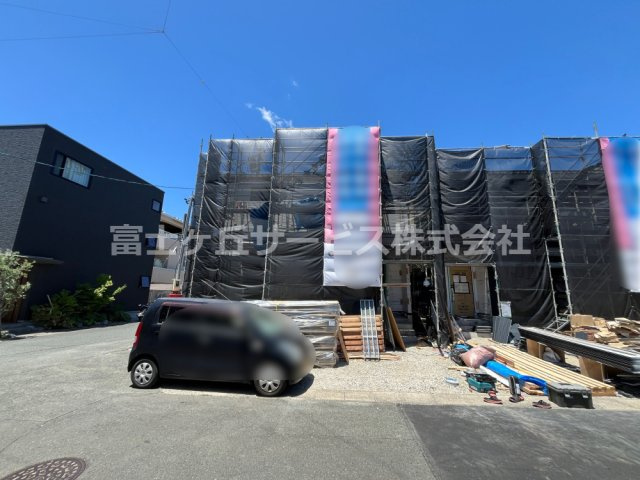 【外観】 | 浜松市中央区高丘北1丁目 3期 新築一戸建て 2号棟 | 現在建築中の外観画像です。ご内覧は同じメーカーの完成物件へご案内いたしますので、いつでもご相談ください！