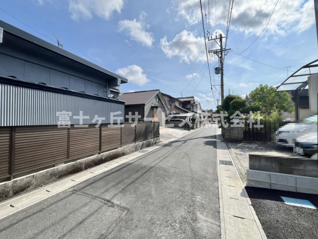 【前面道路含む現地写真】 | 浜松市中央区富塚町 新築一戸建て 1号棟 | 前面道路です