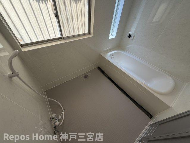 苅藻通2丁目住宅の浴室