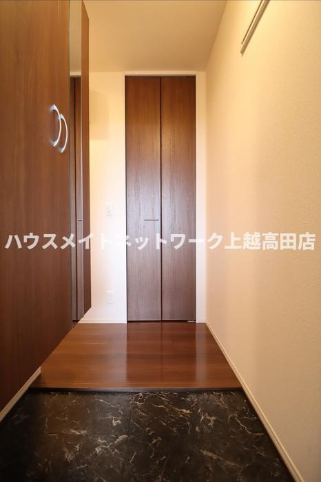 ミズノの玄関|玄関（参考同型202号室室内写真）