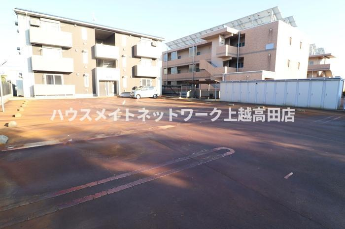 ミズノの駐車場|消雪付駐車場