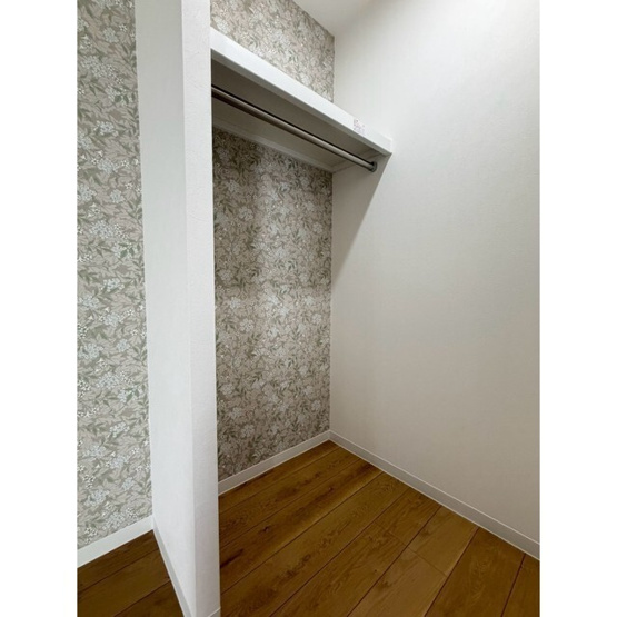 【内装】 | ｆｌｅｕｒｓ　ｄｅ　ｃｅｒｉｓｉｅｒ