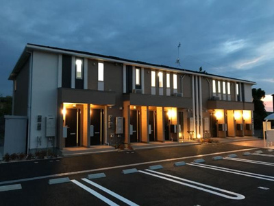 【外観】 | エスポワール南彦根 | 外観写真（夜）