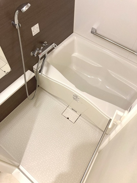 バス