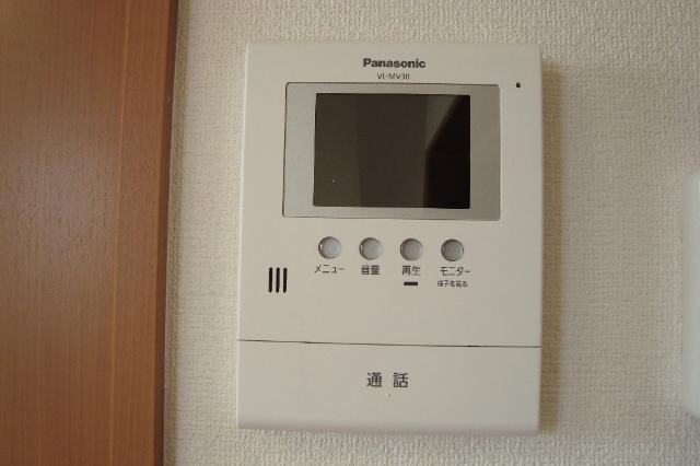 サニーヒルズ高根山の内装|カメラ付インターホン