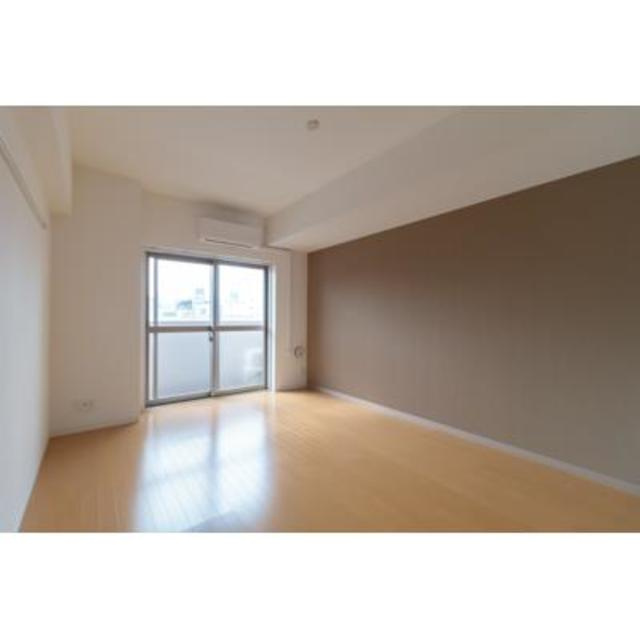 キャメルプレイスの居間・リビング|※写真は同タイプ住戸です。