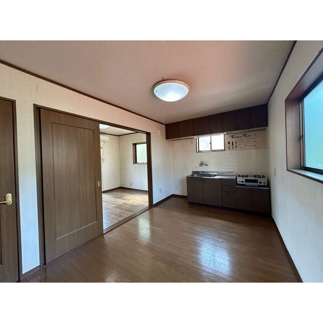 岐阜市庵町の一戸建ての居間・リビング