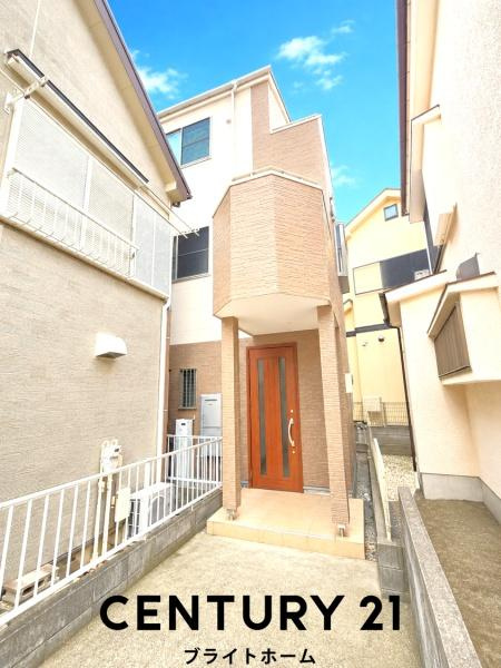 横浜市鶴見区潮田町１丁目の中古一戸建の前面道路含む現地写真|周辺物件、周辺環境も合わせてご案内可能です！
お気軽にお問い合わせください。